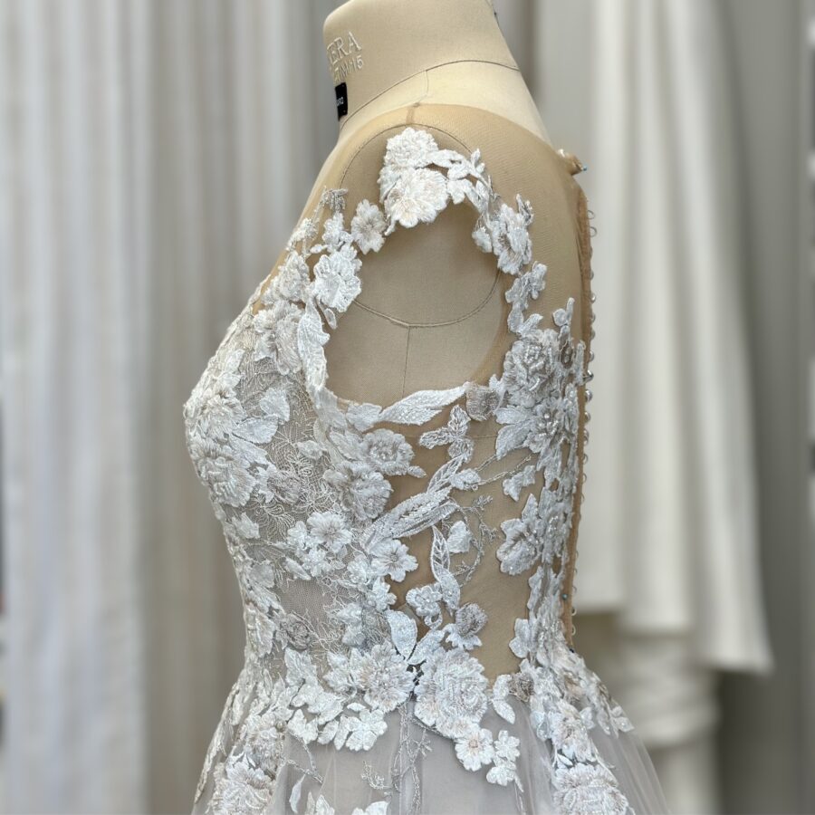 Pruutkleidi laiemaks tegemine